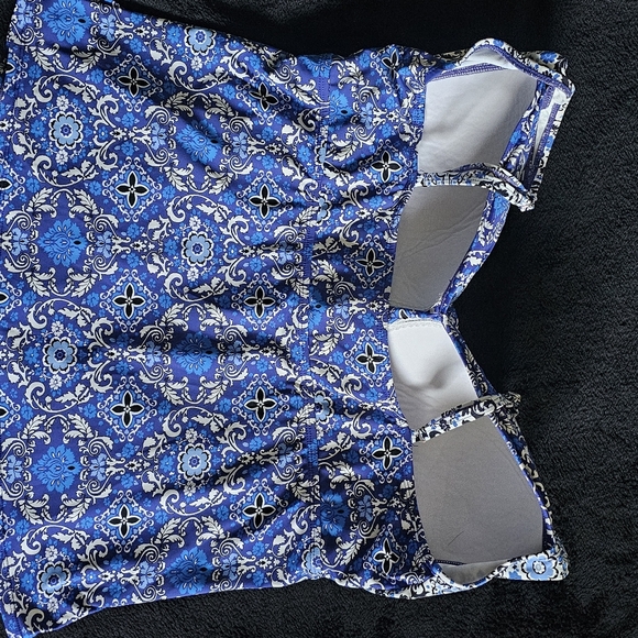 Liz Claiborne Tankini Top - Picture 5 of 5